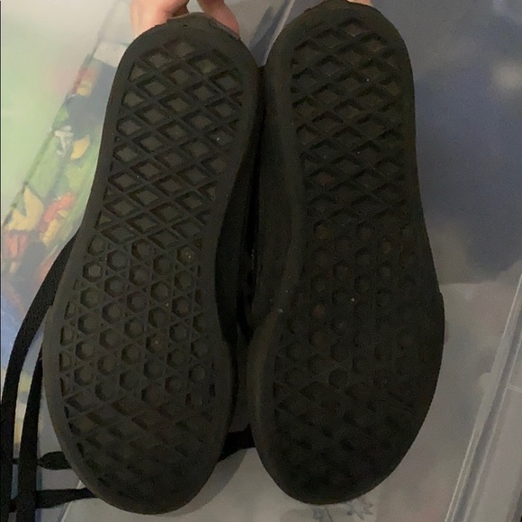 Vans - Picture 2 of 3